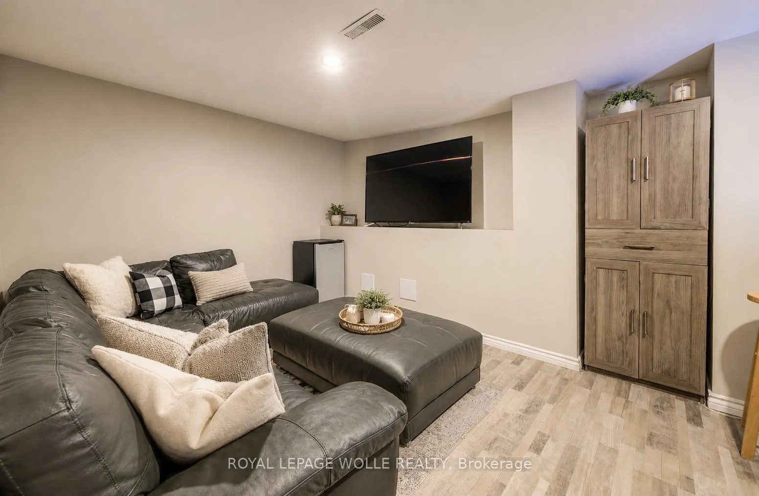 Photo 27 of 27 Glen Avon Crescent, Kitchener — HOMEH