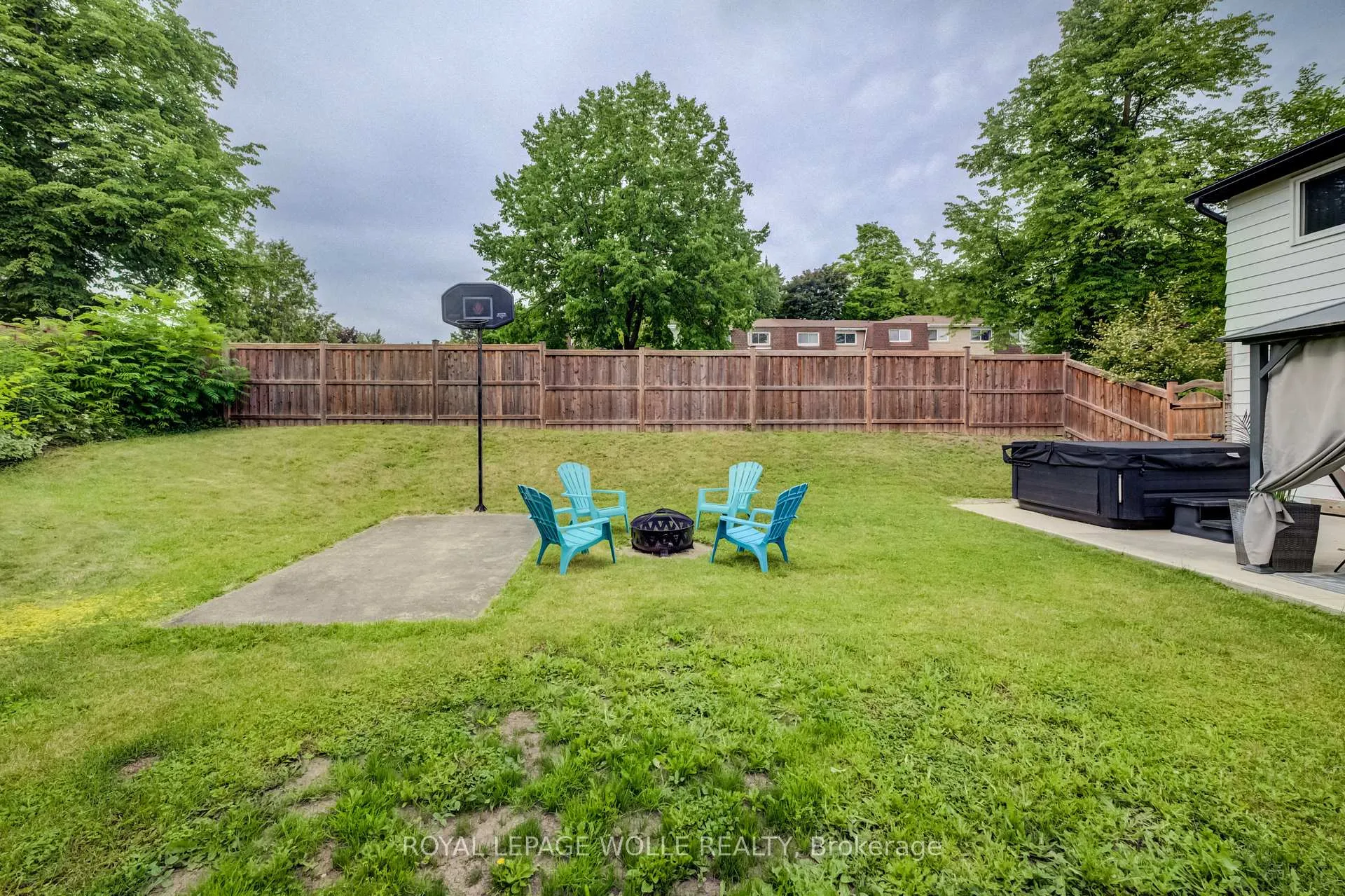 Photo 33 of 27 Glen Avon Crescent, Kitchener — HOMEH