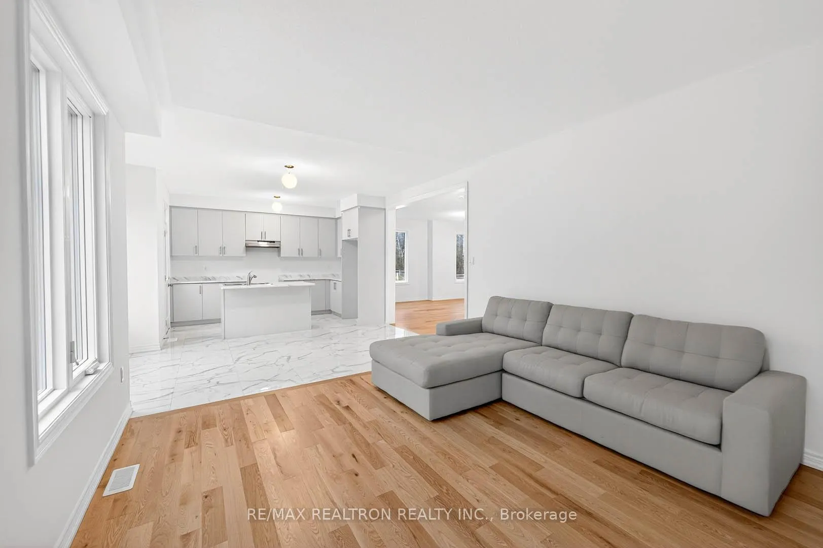 Photo 13 of 1 Wakefield Boulevard, Essa, Angus — HOMEH