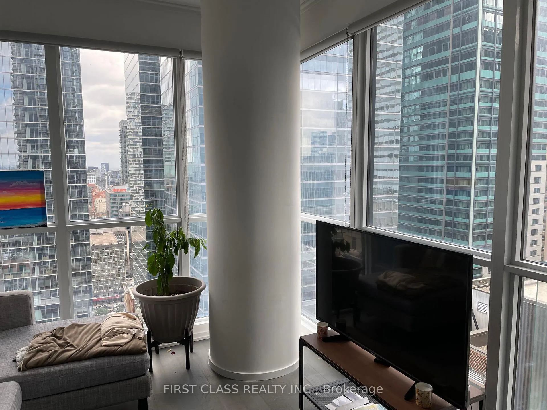 Photo 5 of Unit 2906, 70 Temperance Street, Toronto, Bay Street Corridor — HOMEH