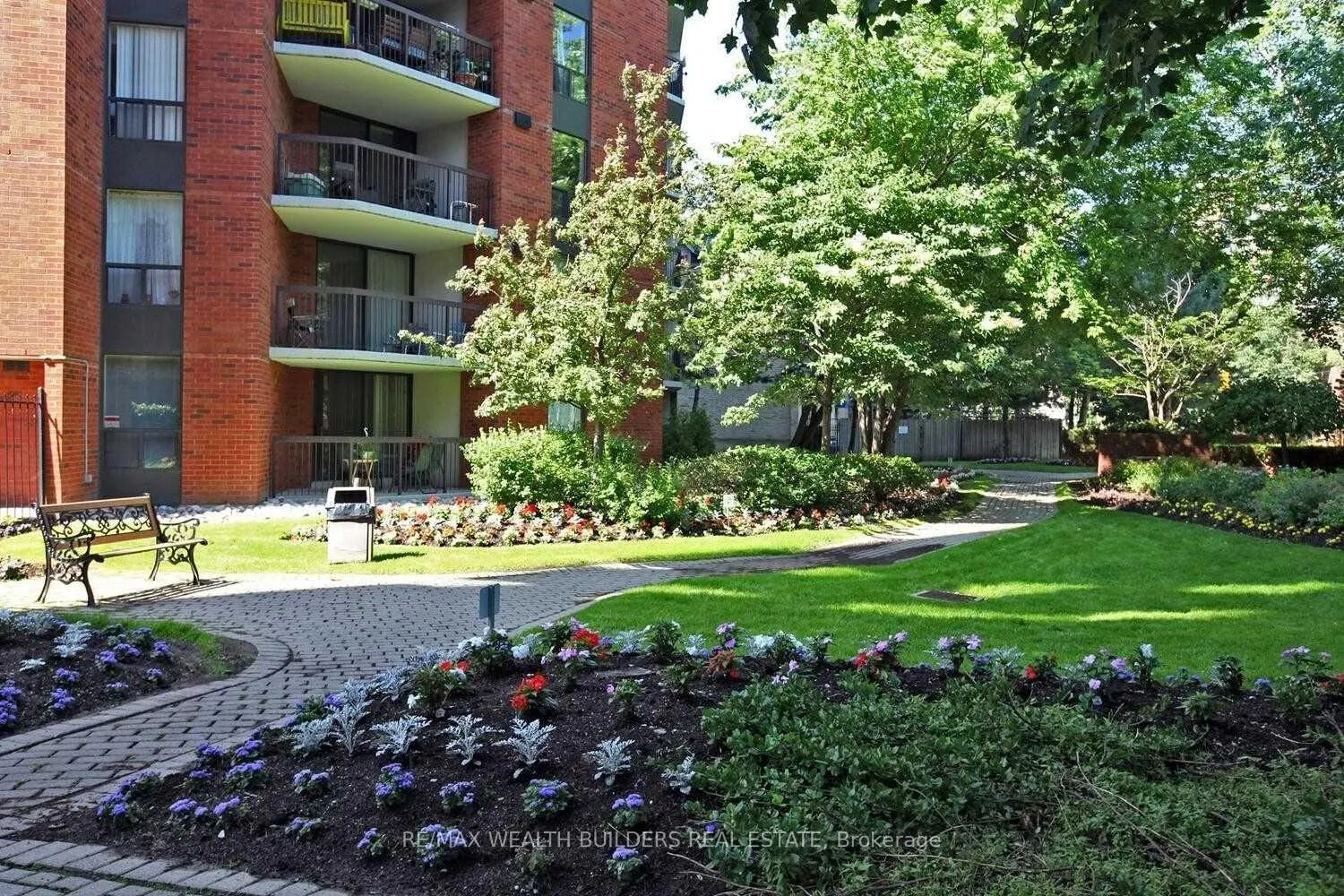 Photo 3 of Unit 207, 77 Maitland Place, Toronto, Cabbagetown-South St. James Town — HOMEH