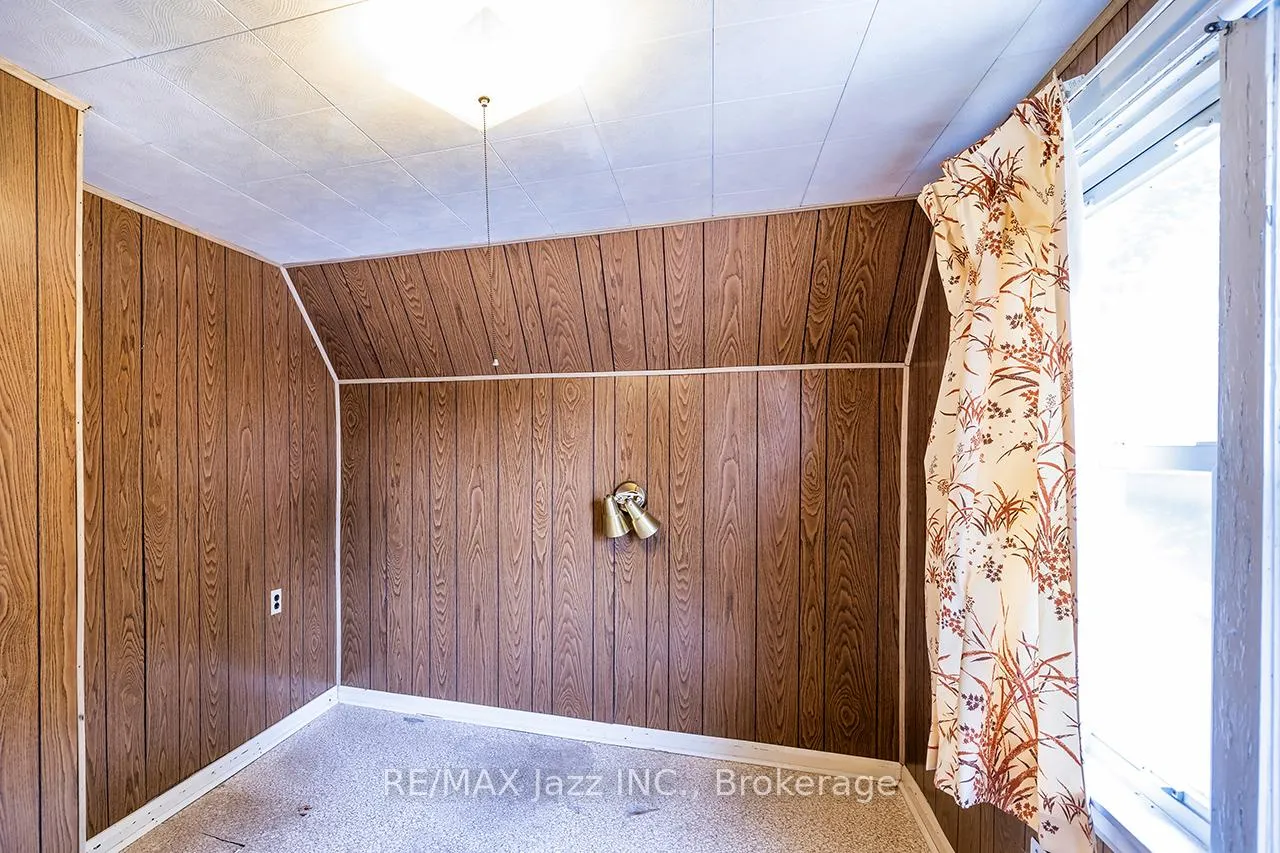 Photo 11 of 100 Montrave Avenue, Oshawa, Vanier — HOMEH