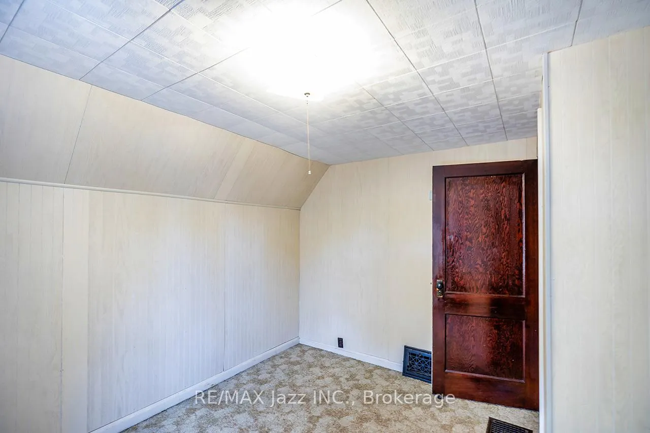 Photo 13 of 100 Montrave Avenue, Oshawa, Vanier — HOMEH