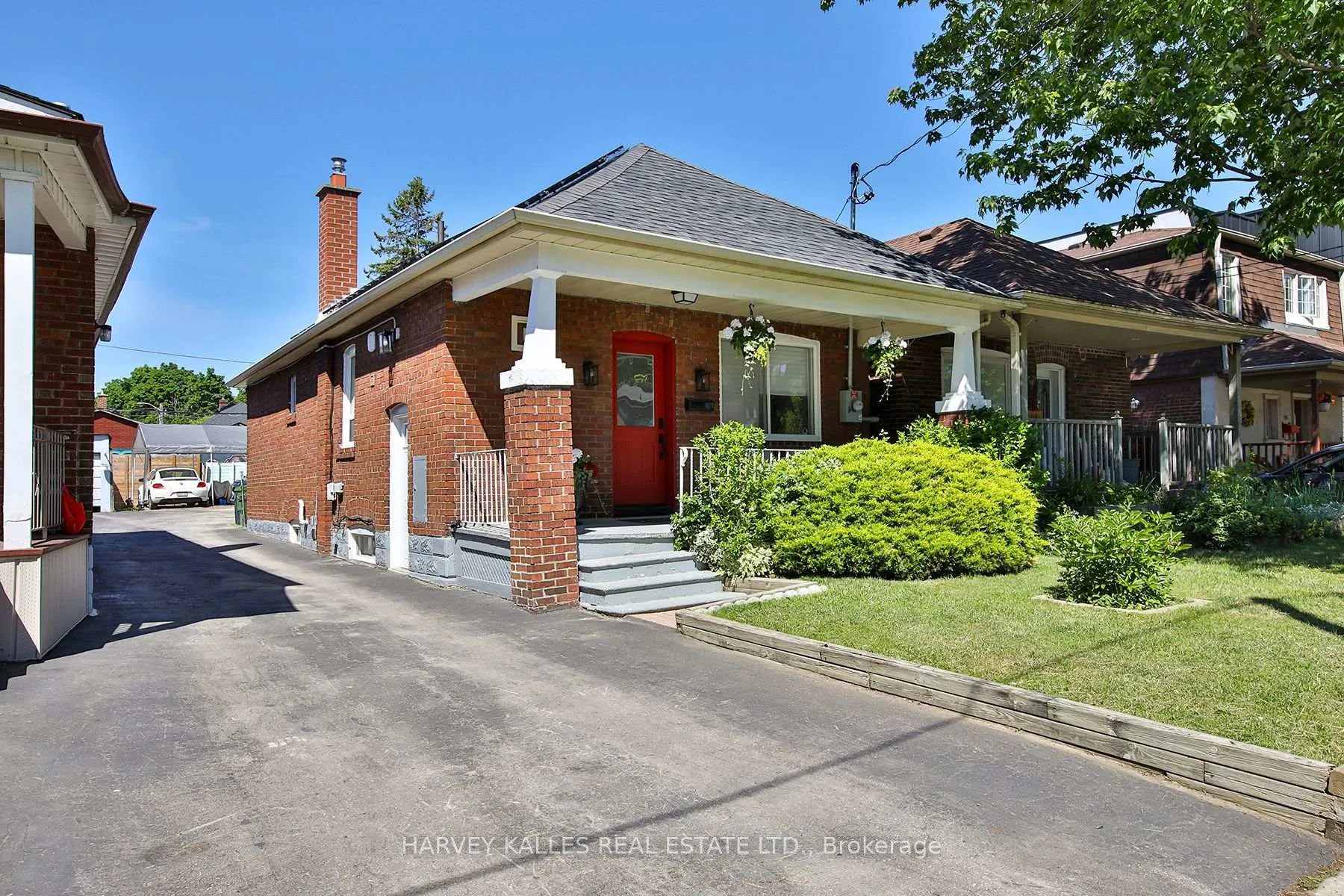 Photo 1 of 112 Fourth Street, Etobicoke, New Toronto — HOMEH