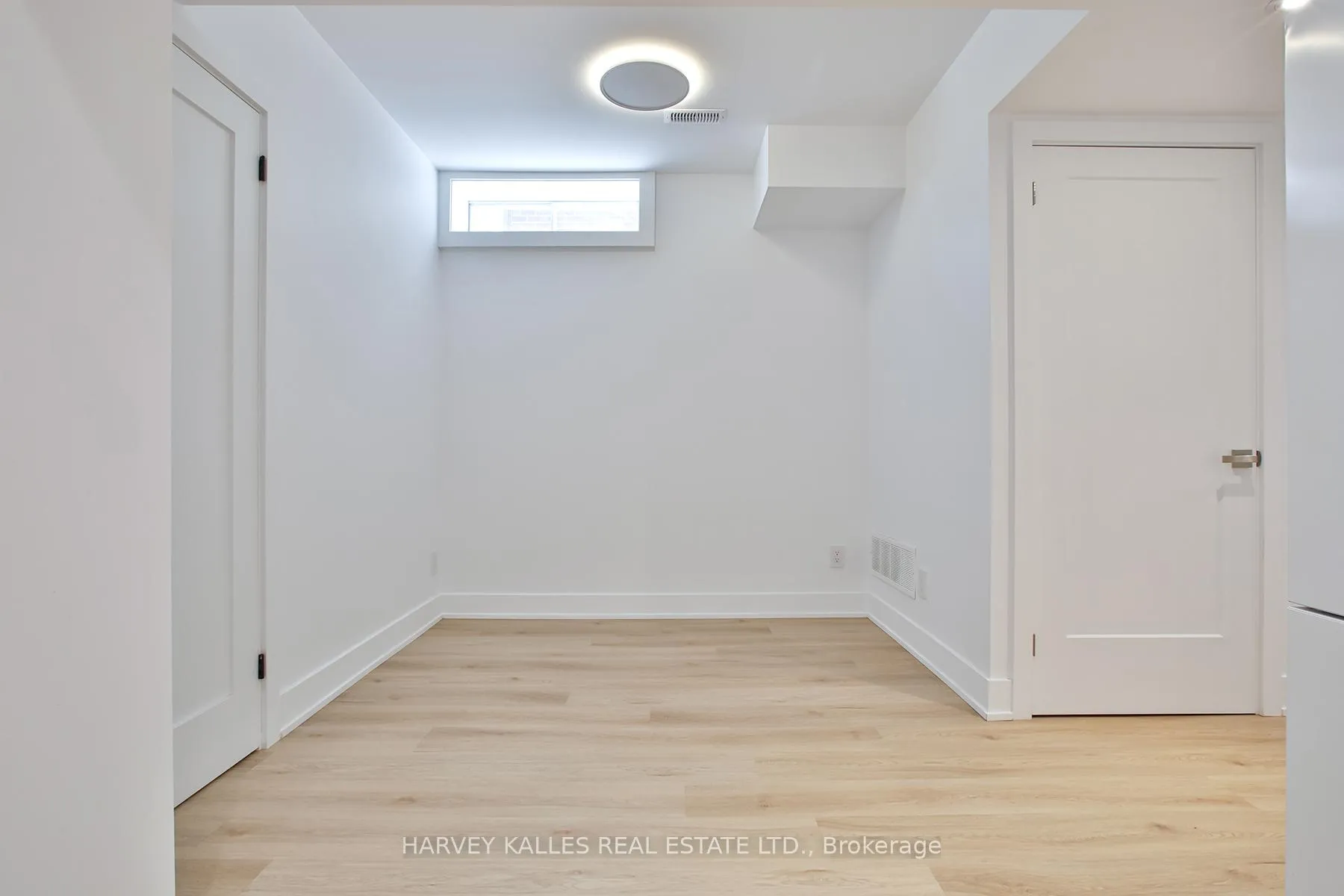 Photo 8 of 112 Fourth Street, Etobicoke, New Toronto — HOMEH