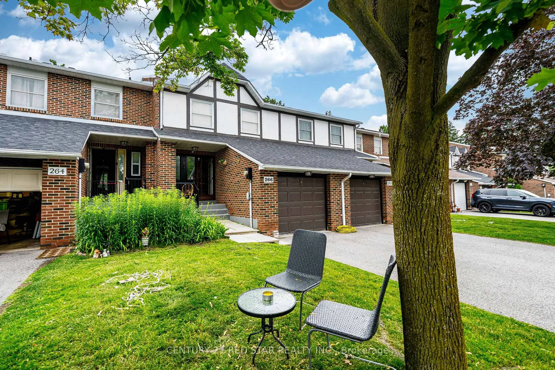 Photo 3 of 266 Simonston Boulevard, Markham, German Mills — HOMEH