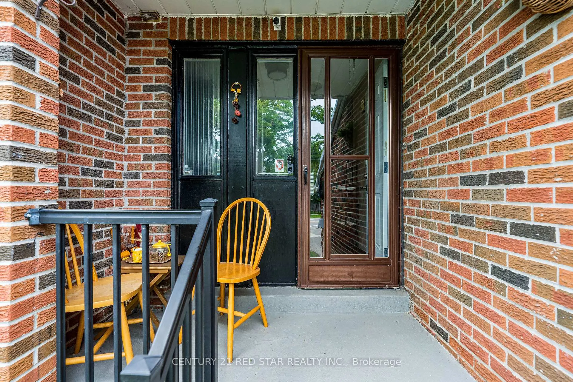 Photo 8 of 266 Simonston Boulevard, Markham, German Mills — HOMEH