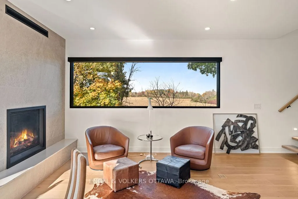 Photo 15 of 127 Peridot Private, Ottawa, Experimental Farm — HOMEH
