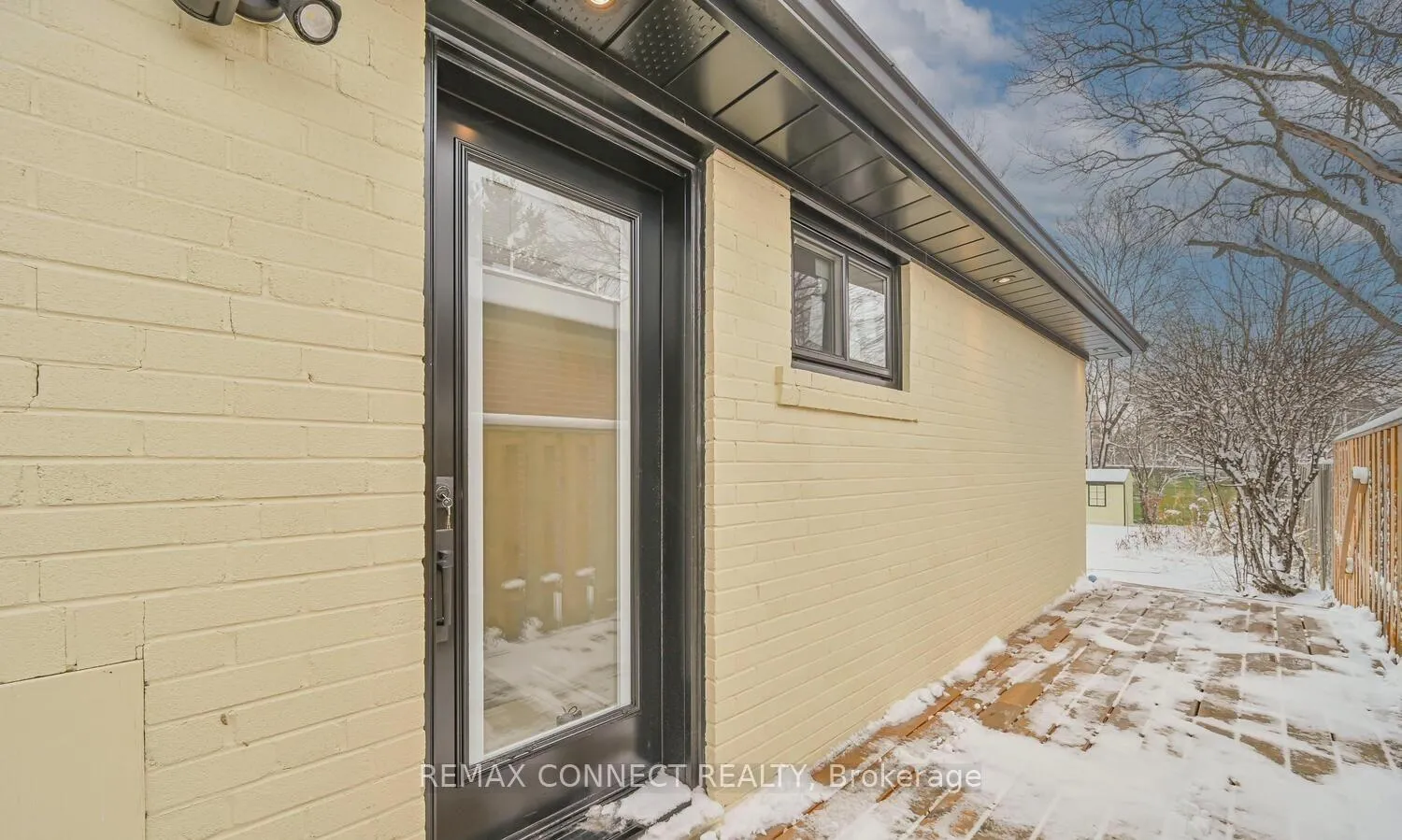 Photo 2 of 55 Taysham Crescent, Etobicoke, Thistletown-Beaumonde Heights — HOMEH