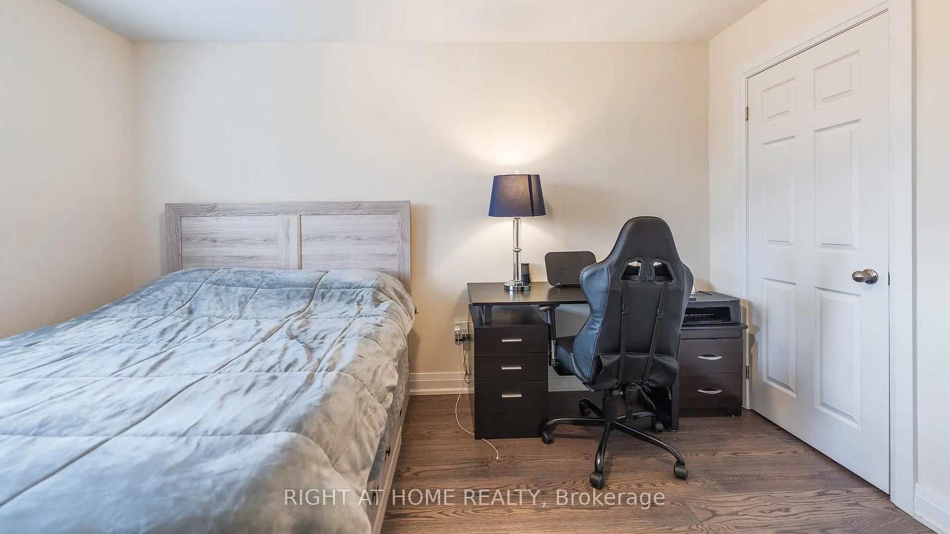 Photo 23 of 707 Audley Road S, Ajax, South East — HOMEH