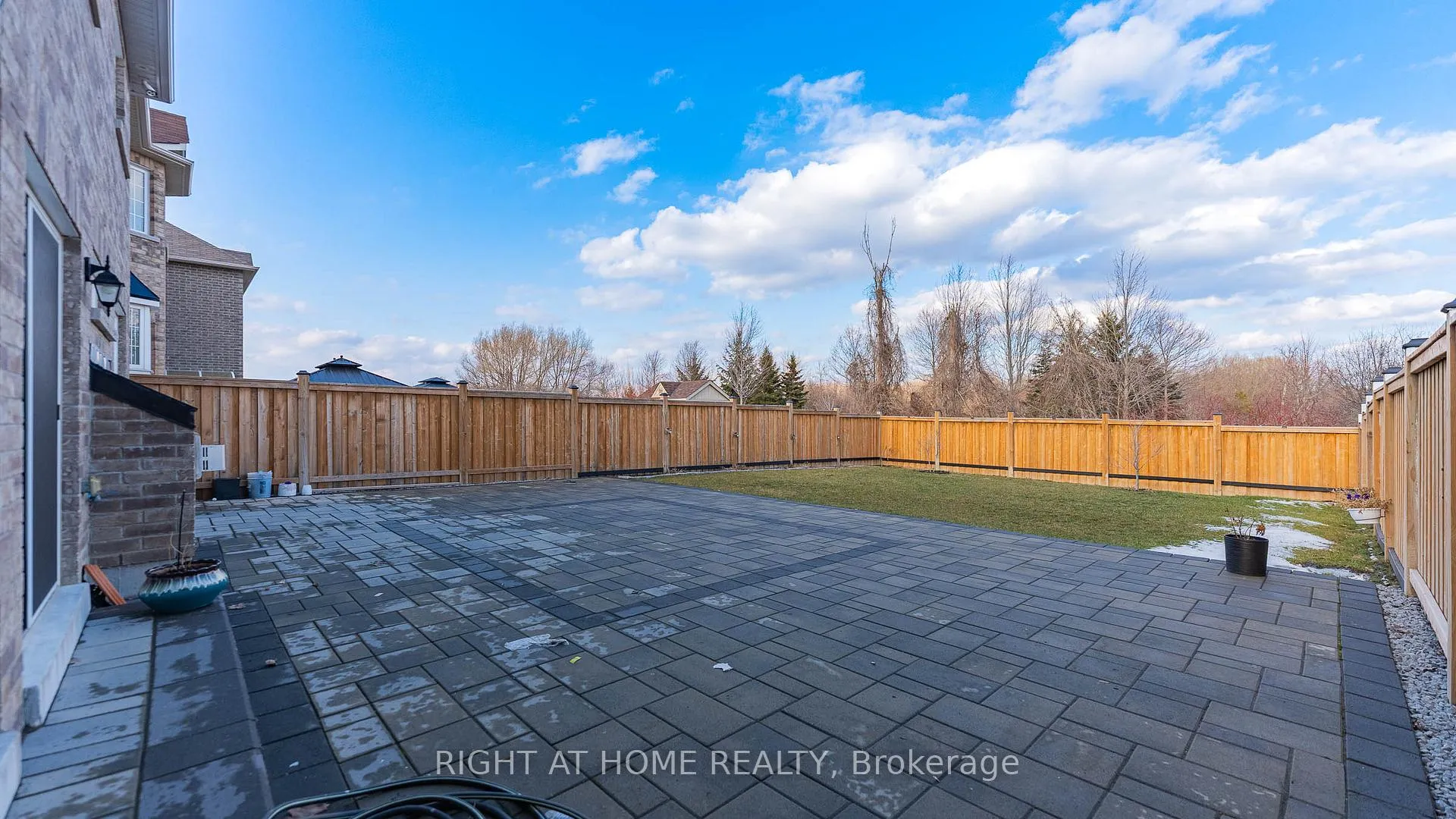 Photo 39 of 707 Audley Road S, Ajax, South East — HOMEH