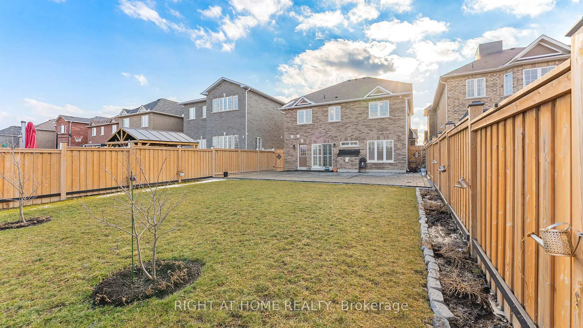 Photo 40 of 707 Audley Road S, Ajax, South East — HOMEH