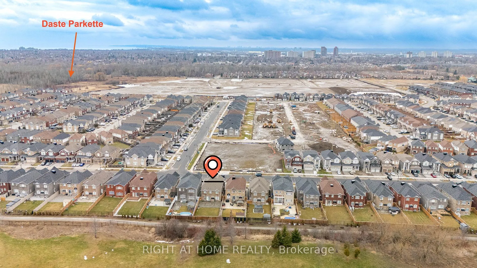 Photo 45 of 707 Audley Road S, Ajax, South East — HOMEH
