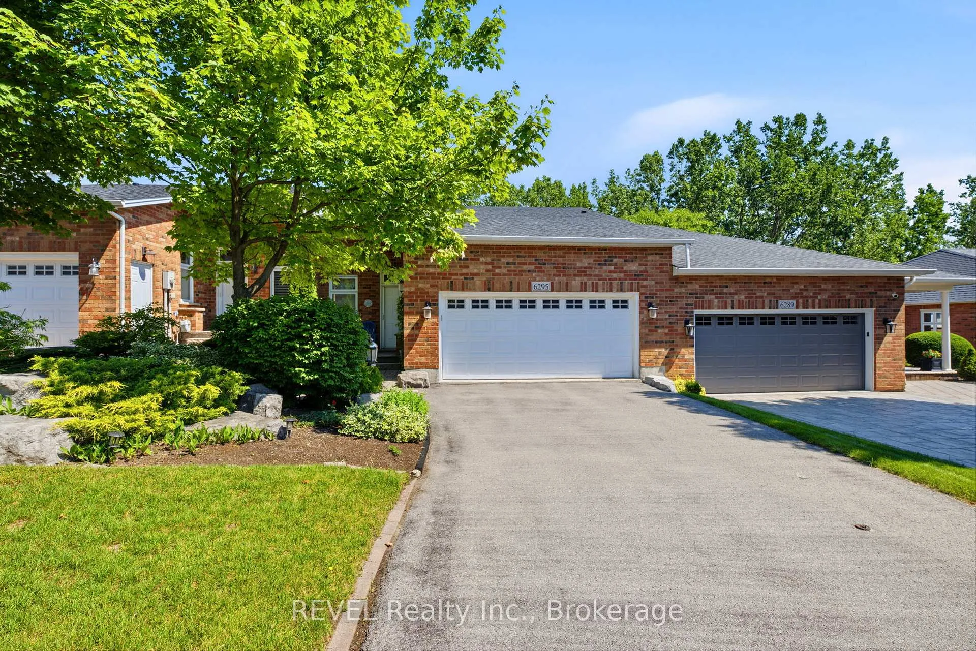 Photo 2 of 6295 Forest Ridge Drive, Niagara Falls, Stamford — HOMEH