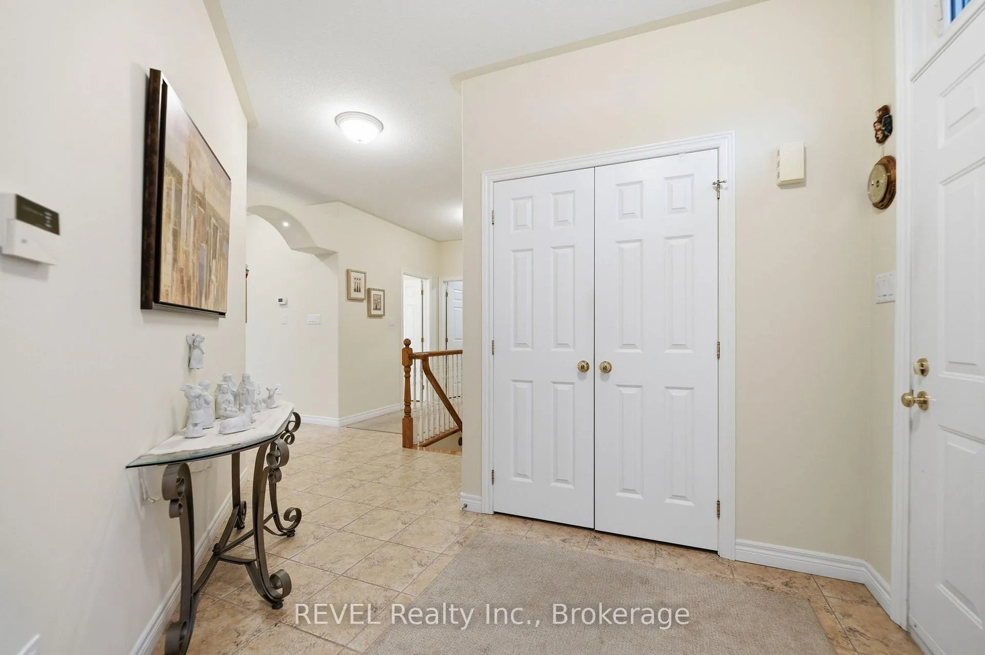 Photo 6 of 6295 Forest Ridge Drive, Niagara Falls, Stamford — HOMEH
