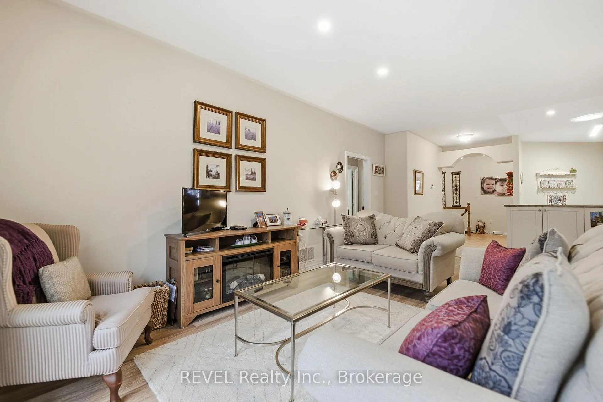 Photo 9 of 6295 Forest Ridge Drive, Niagara Falls, Stamford — HOMEH