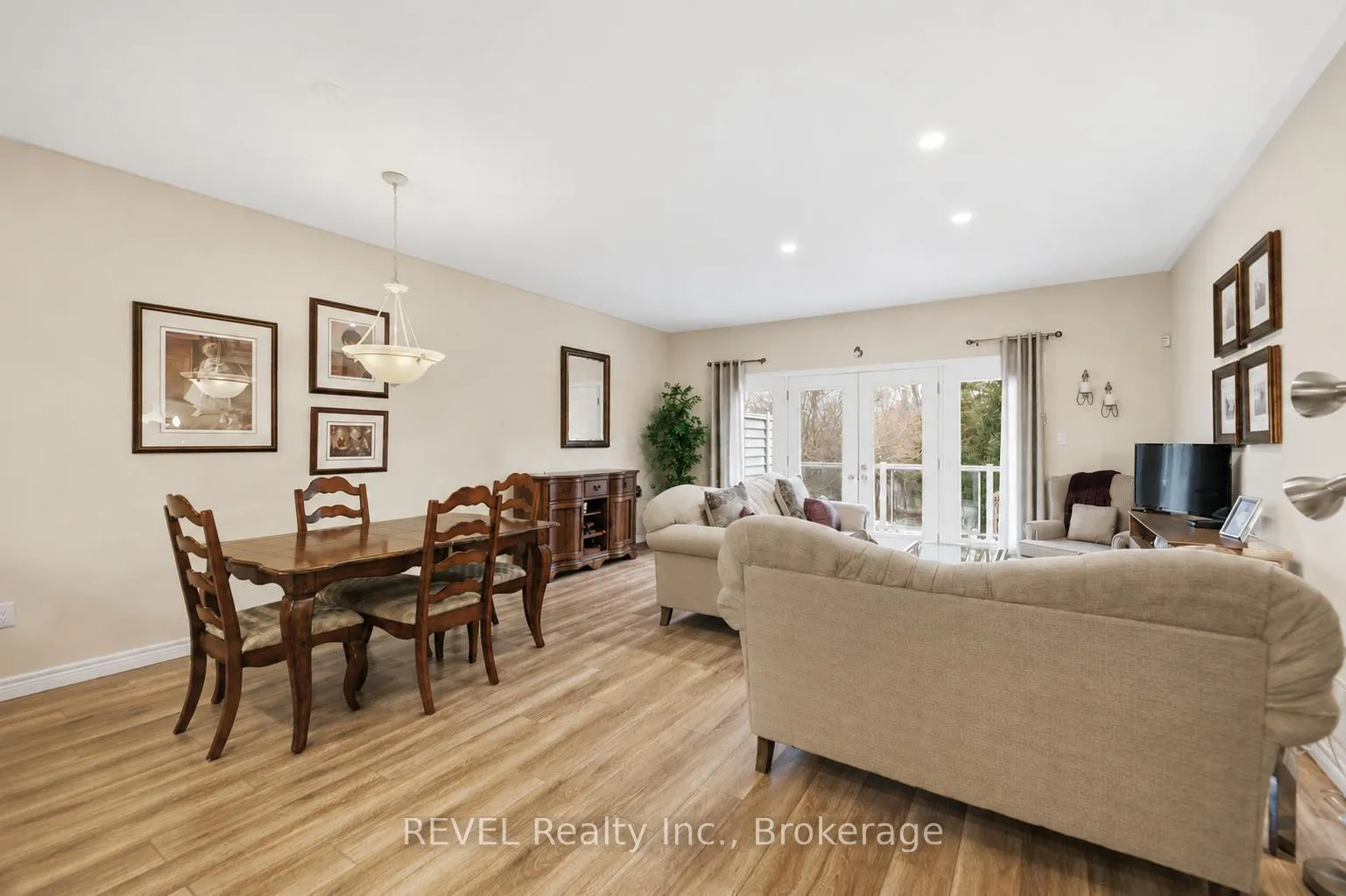 Photo 16 of 6295 Forest Ridge Drive, Niagara Falls, Stamford — HOMEH