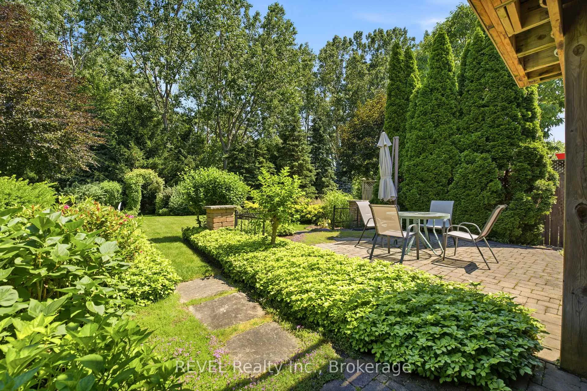 Photo 40 of 6295 Forest Ridge Drive, Niagara Falls, Stamford — HOMEH