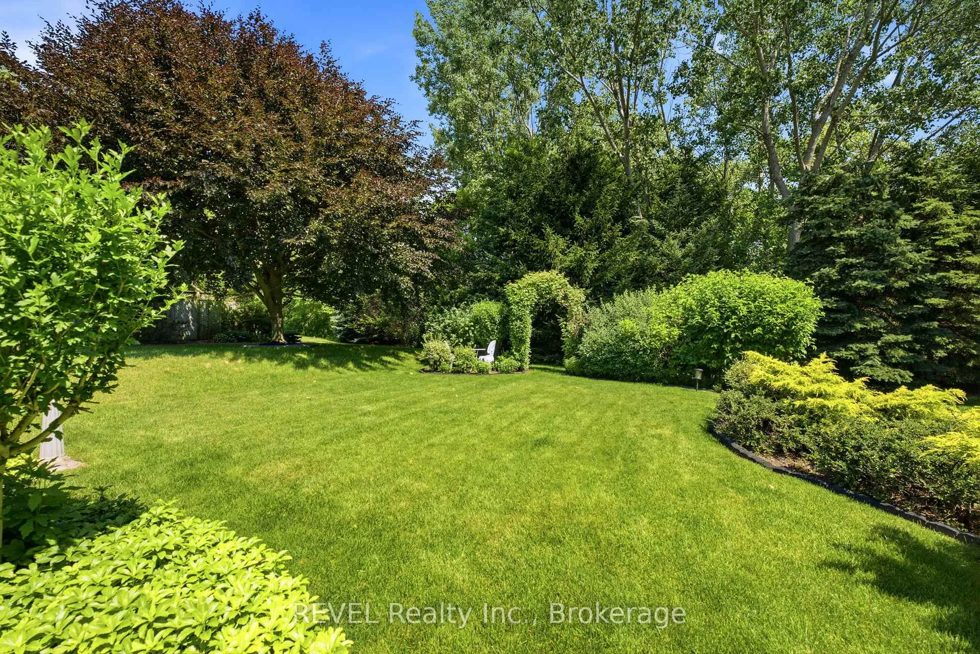 Photo 41 of 6295 Forest Ridge Drive, Niagara Falls, Stamford — HOMEH