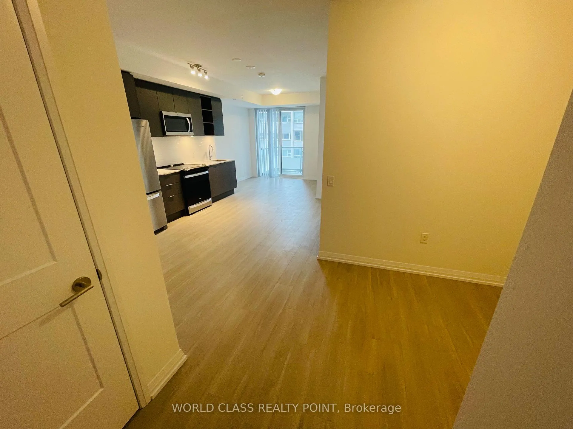 Photo 2 of Unit 1114, 50 Dunfield Avenue, Toronto, Mount Pleasant West — HOMEH
