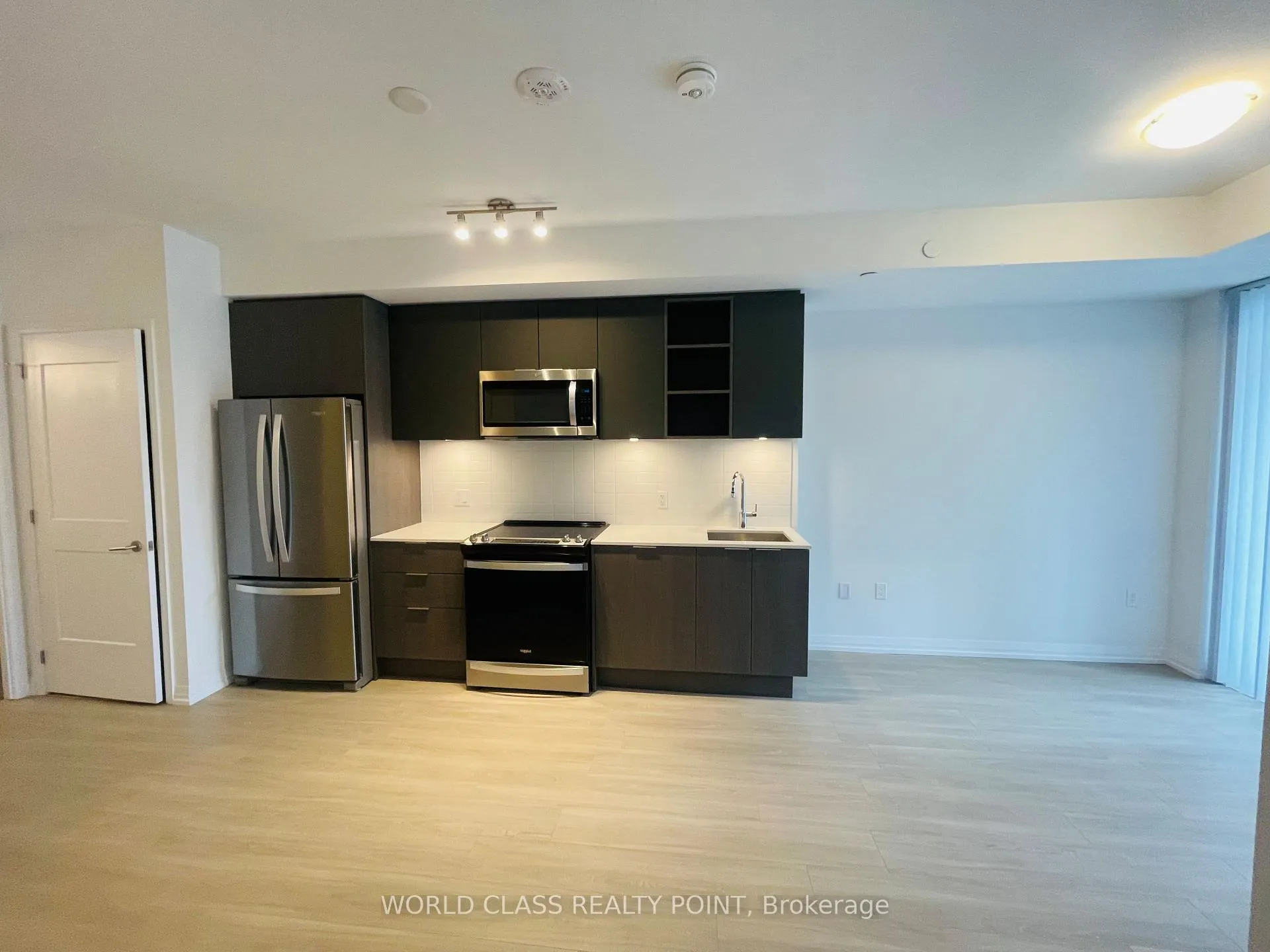 Photo 7 of Unit 1114, 50 Dunfield Avenue, Toronto, Mount Pleasant West — HOMEH