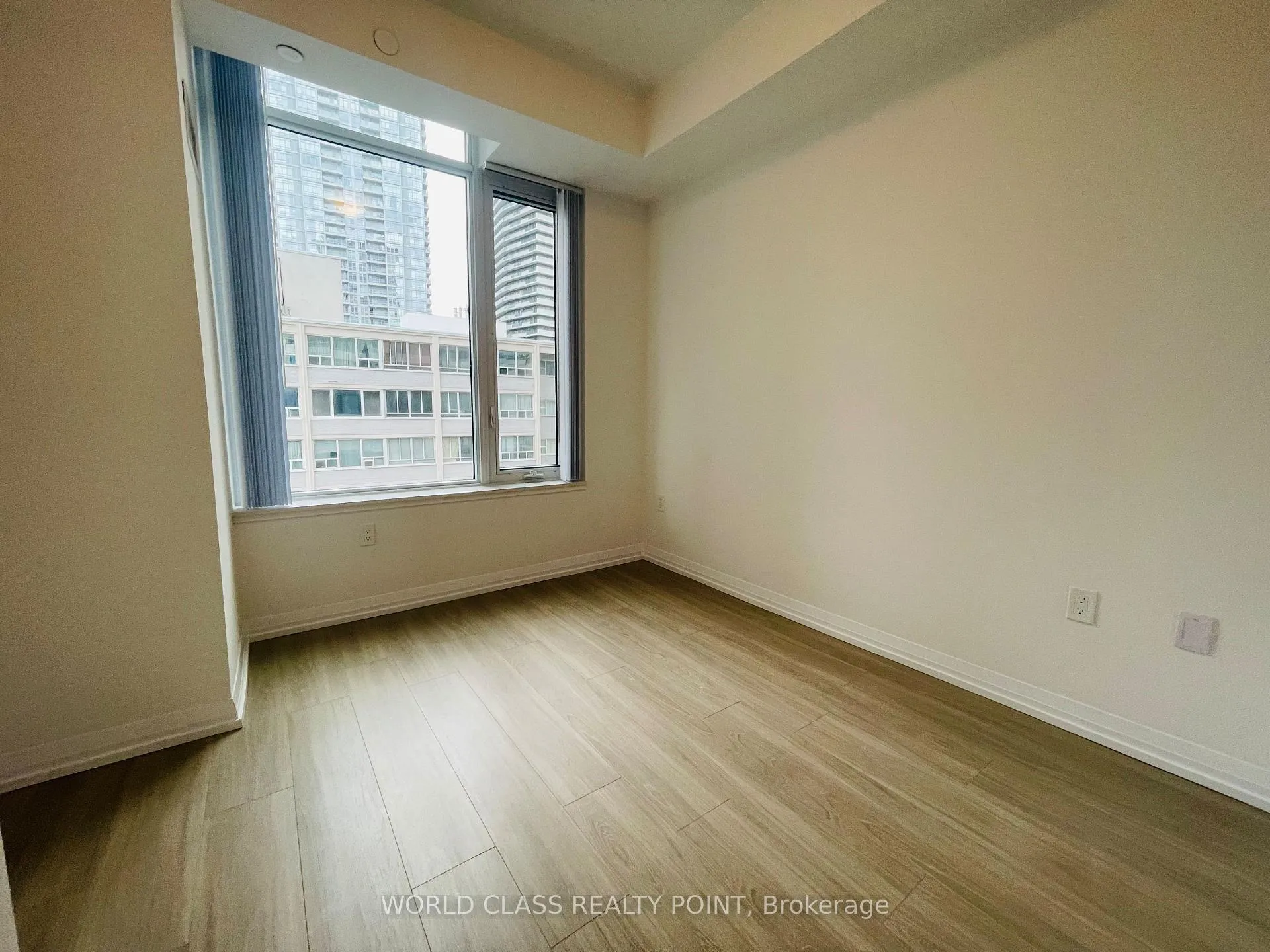 Photo 10 of Unit 1114, 50 Dunfield Avenue, Toronto, Mount Pleasant West — HOMEH