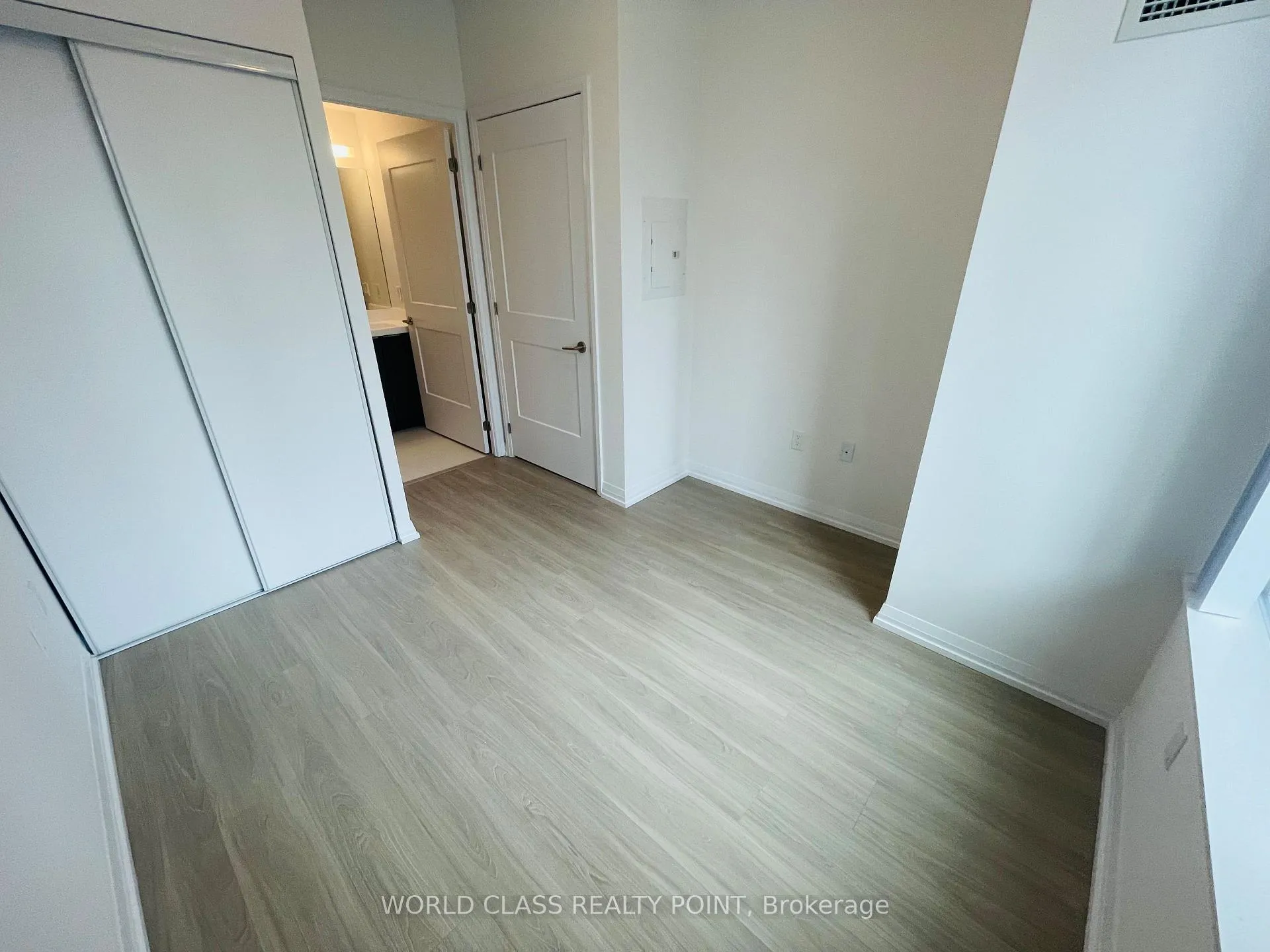 Photo 12 of Unit 1114, 50 Dunfield Avenue, Toronto, Mount Pleasant West — HOMEH