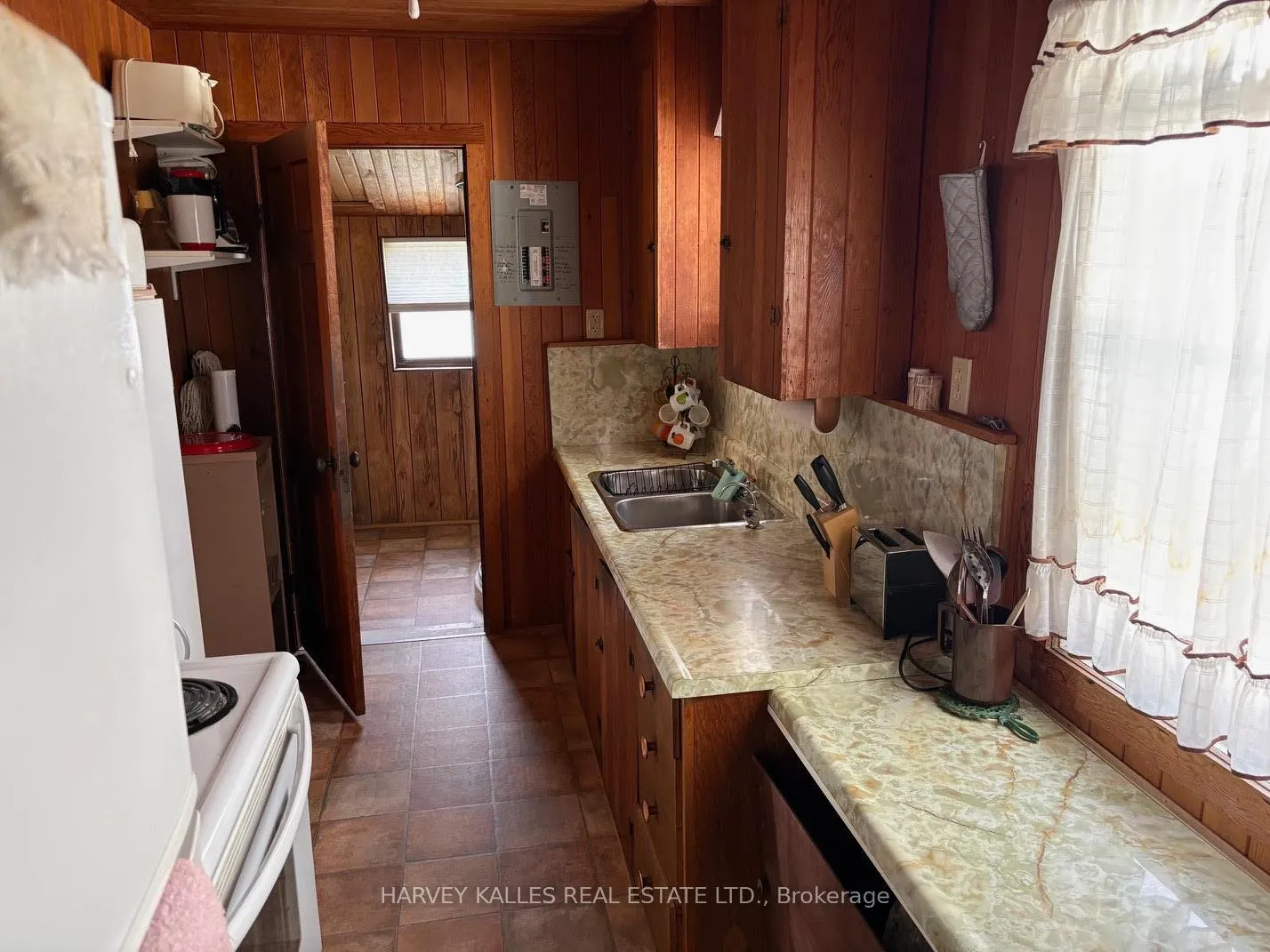 Photo 18 of Unit 7, 1139 Claver Avenue, Innisfil, Rural Innisfil — HOMEH