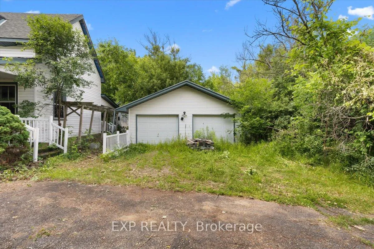 Photo 2 of 6889 Snake Island Road, Ottawa, Osgoode Twp North of Reg Rd 6 — HOMEH