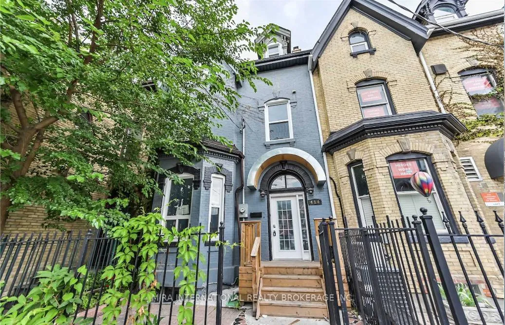 Photo 1 of Unit 202, 414 Dundas Street E, Toronto, Moss Park — HOMEH