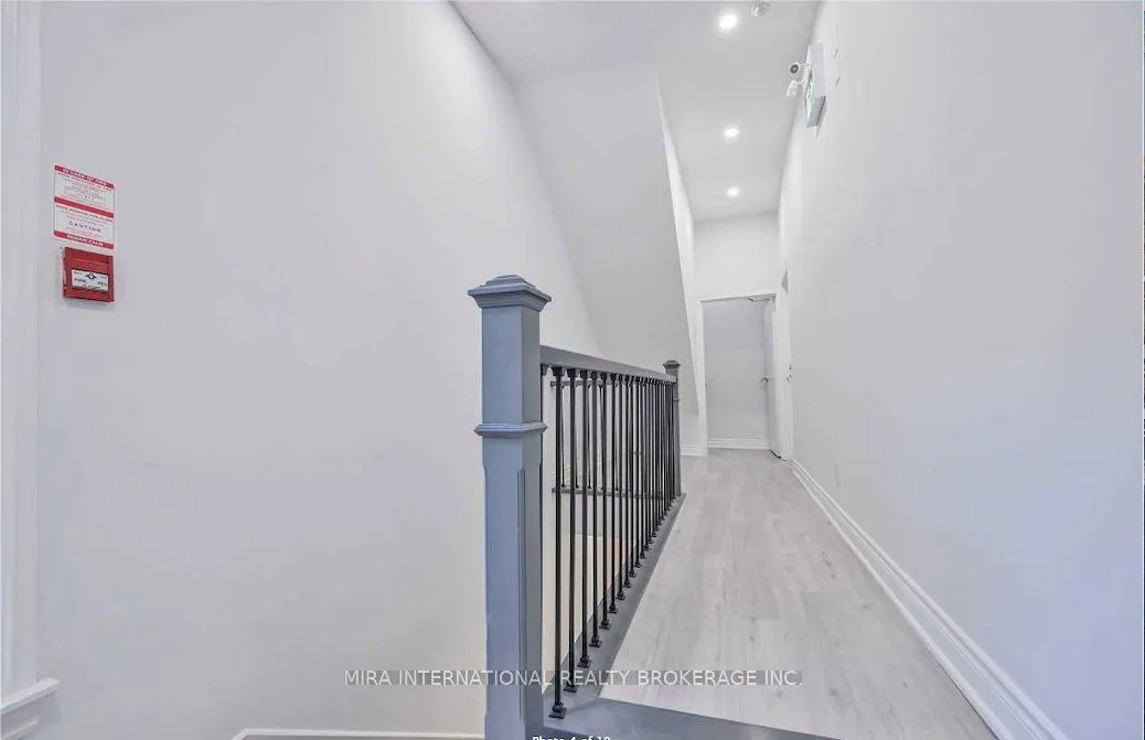 Photo 3 of Unit 202, 414 Dundas Street E, Toronto, Moss Park — HOMEH