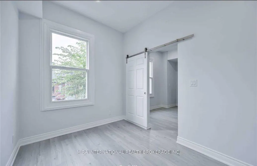 Photo 9 of Unit 202, 414 Dundas Street E, Toronto, Moss Park — HOMEH