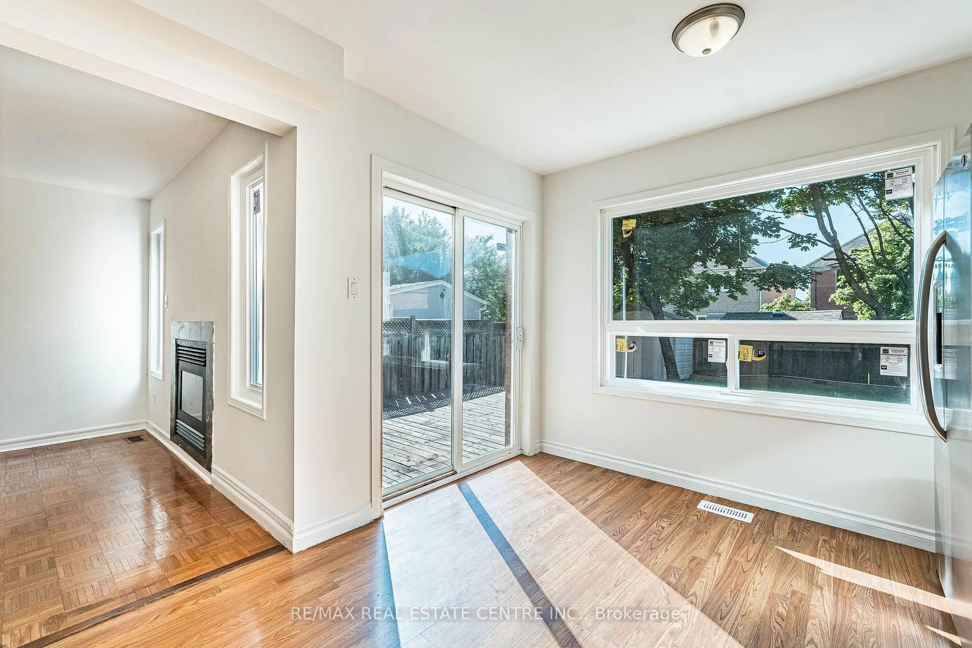 Photo 13 of 35 Twisted Oak Street, Brampton, Sandringham-Wellington — HOMEH