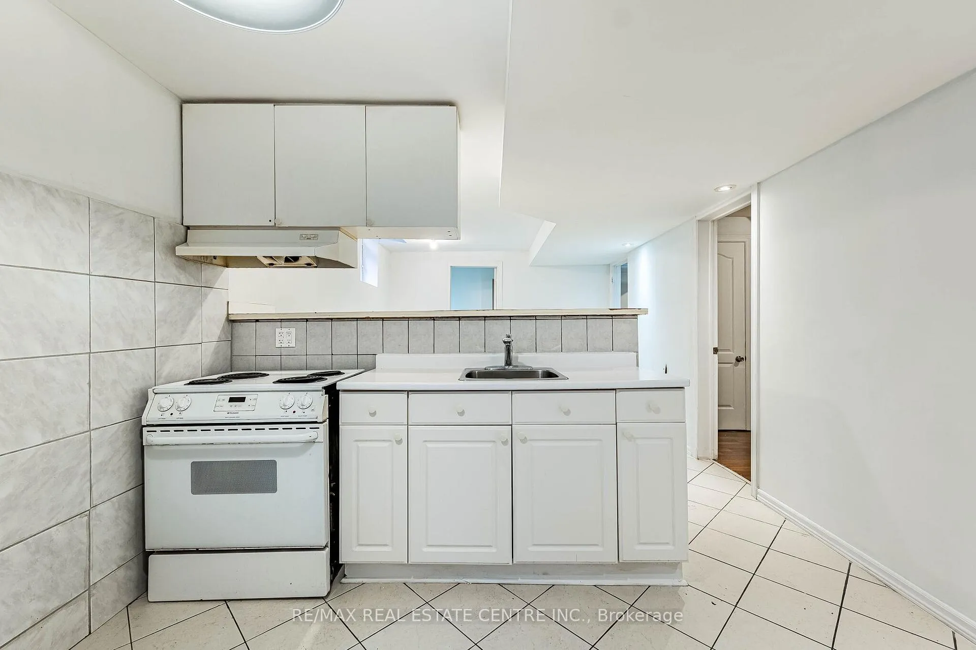 Photo 40 of 35 Twisted Oak Street, Brampton, Sandringham-Wellington — HOMEH