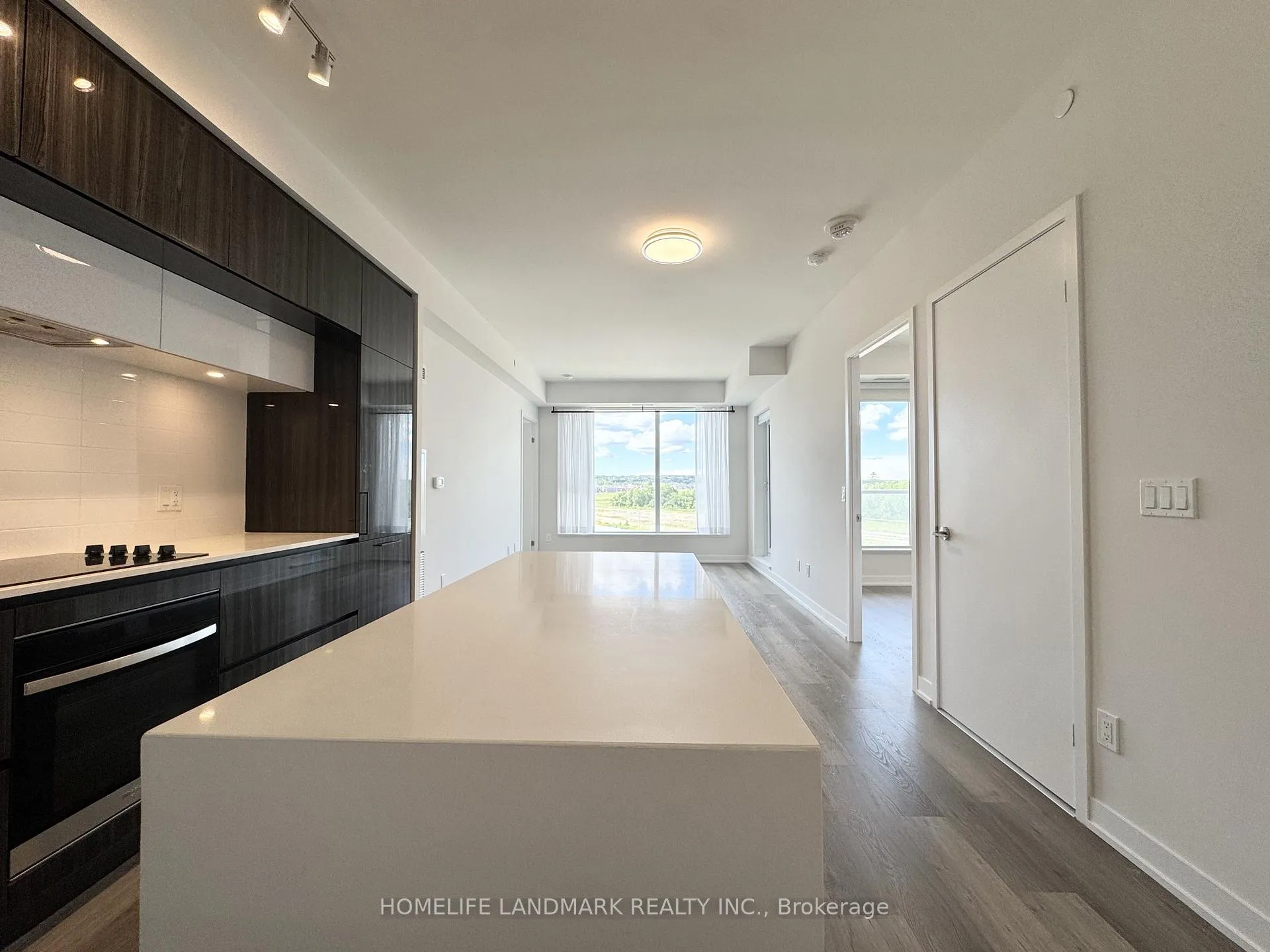 Photo 1 of Unit 626, 2 David Eyer Road, Richmond Hill, Rural Richmond Hill — HOMEH