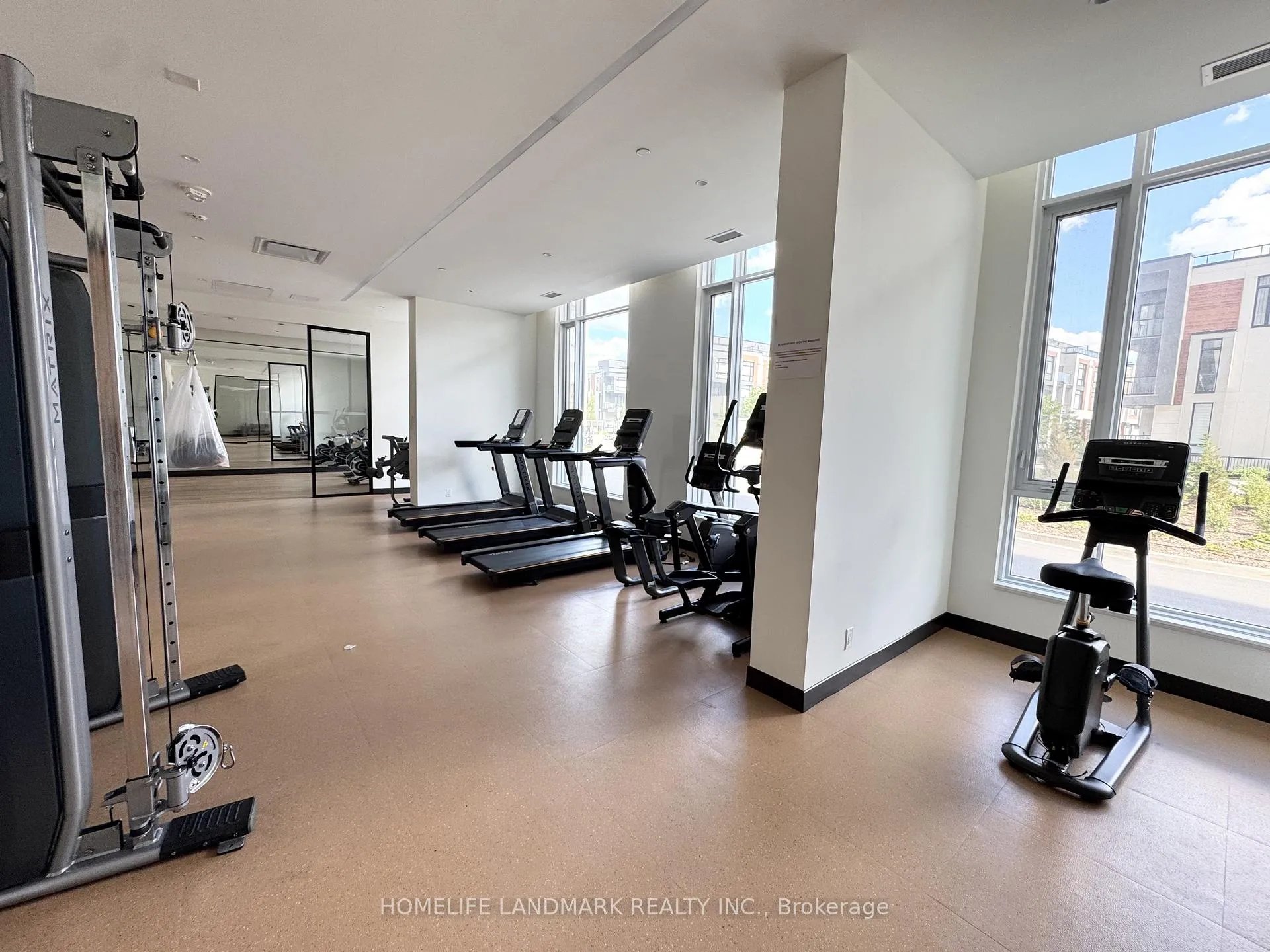 Photo 11 of Unit 626, 2 David Eyer Road, Richmond Hill, Rural Richmond Hill — HOMEH