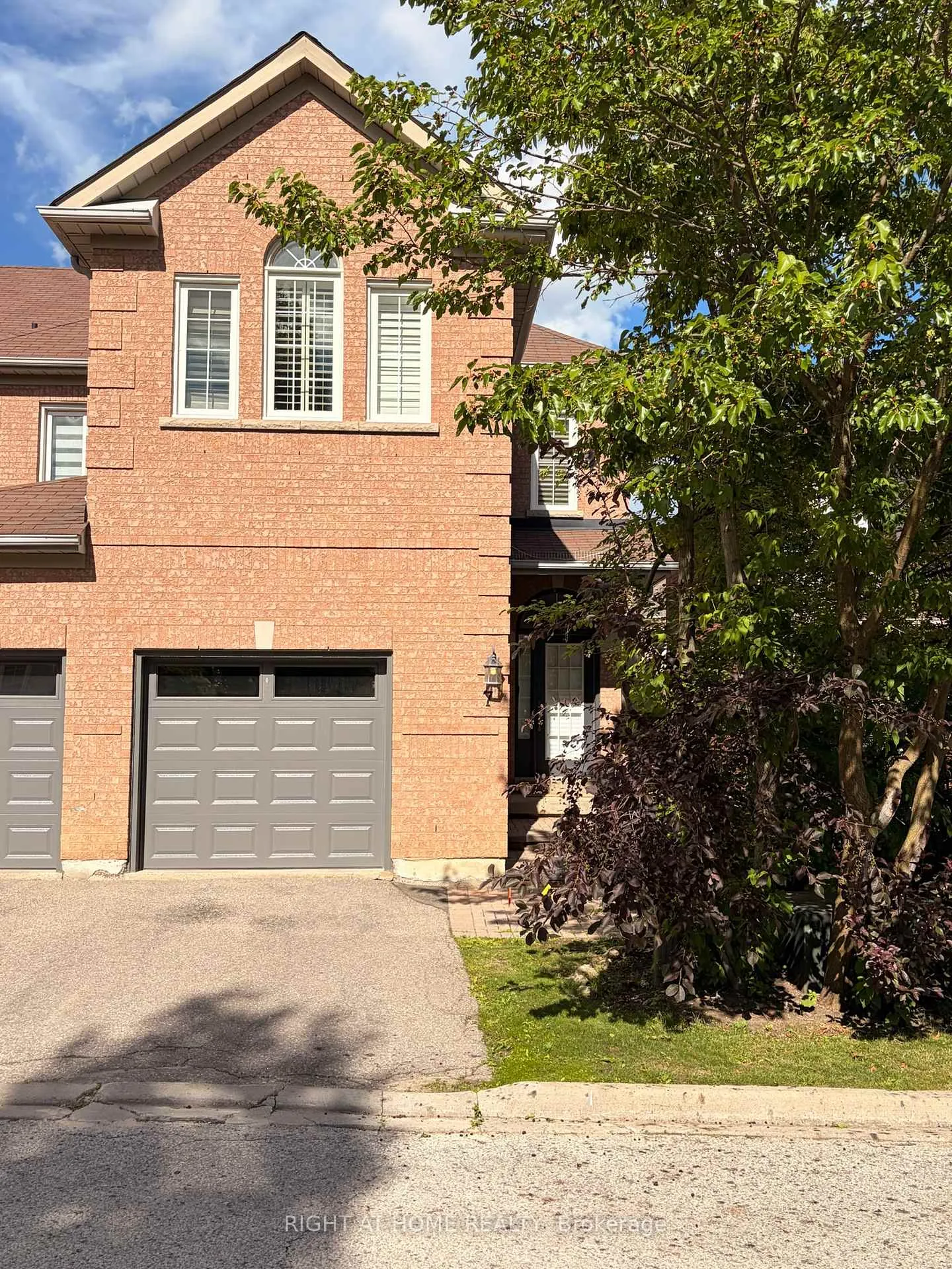 Photo 1 of Unit 7, 2 Mary Gapper Crescent, Richmond Hill, North Richvale — HOMEH