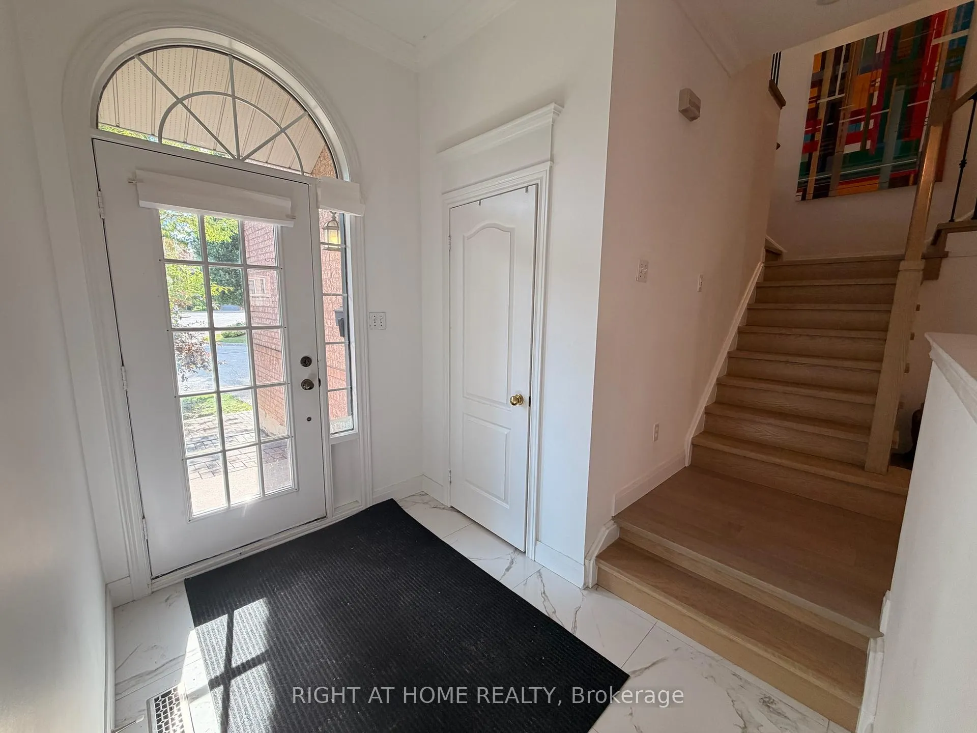 Photo 5 of Unit 7, 2 Mary Gapper Crescent, Richmond Hill, North Richvale — HOMEH