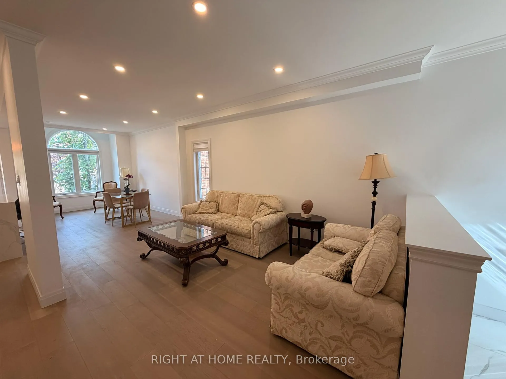 Photo 9 of Unit 7, 2 Mary Gapper Crescent, Richmond Hill, North Richvale — HOMEH
