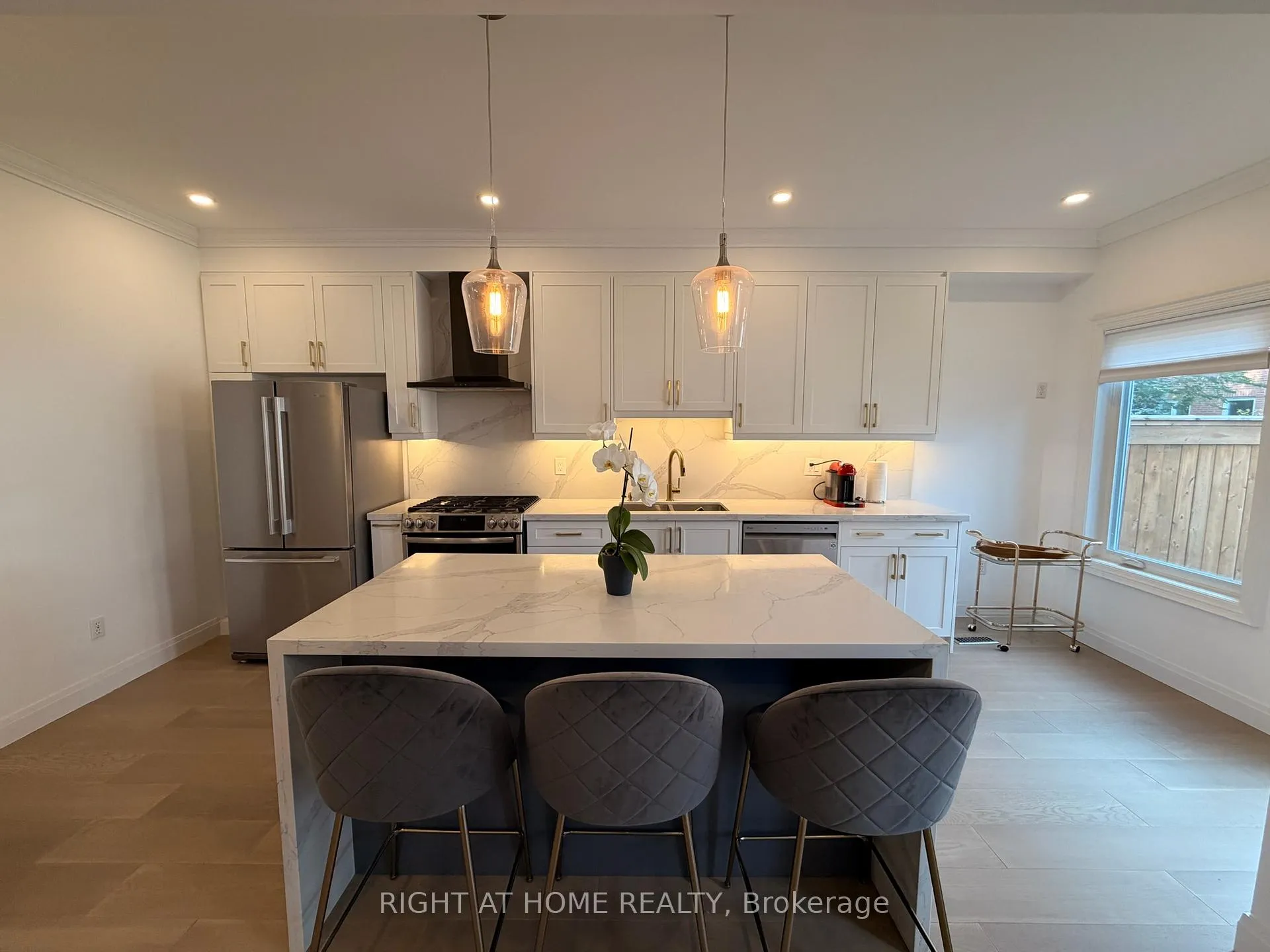 Photo 12 of Unit 7, 2 Mary Gapper Crescent, Richmond Hill, North Richvale — HOMEH