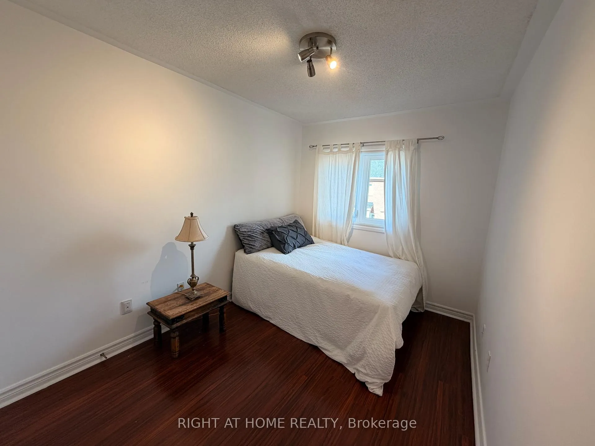 Photo 32 of Unit 7, 2 Mary Gapper Crescent, Richmond Hill, North Richvale — HOMEH