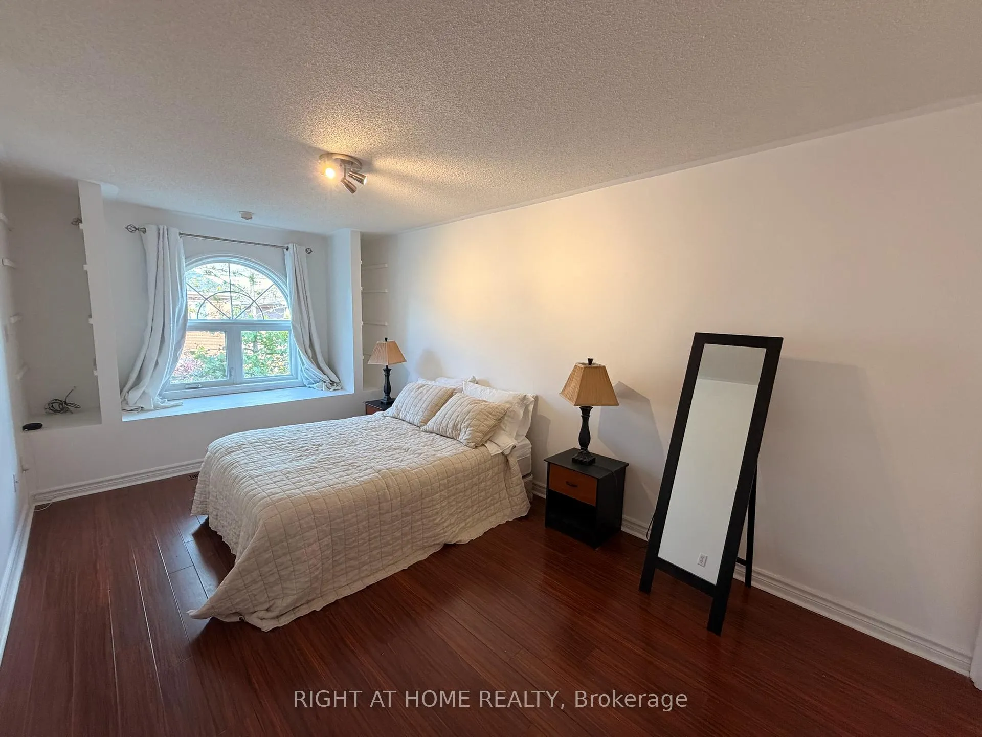 Photo 34 of Unit 7, 2 Mary Gapper Crescent, Richmond Hill, North Richvale — HOMEH