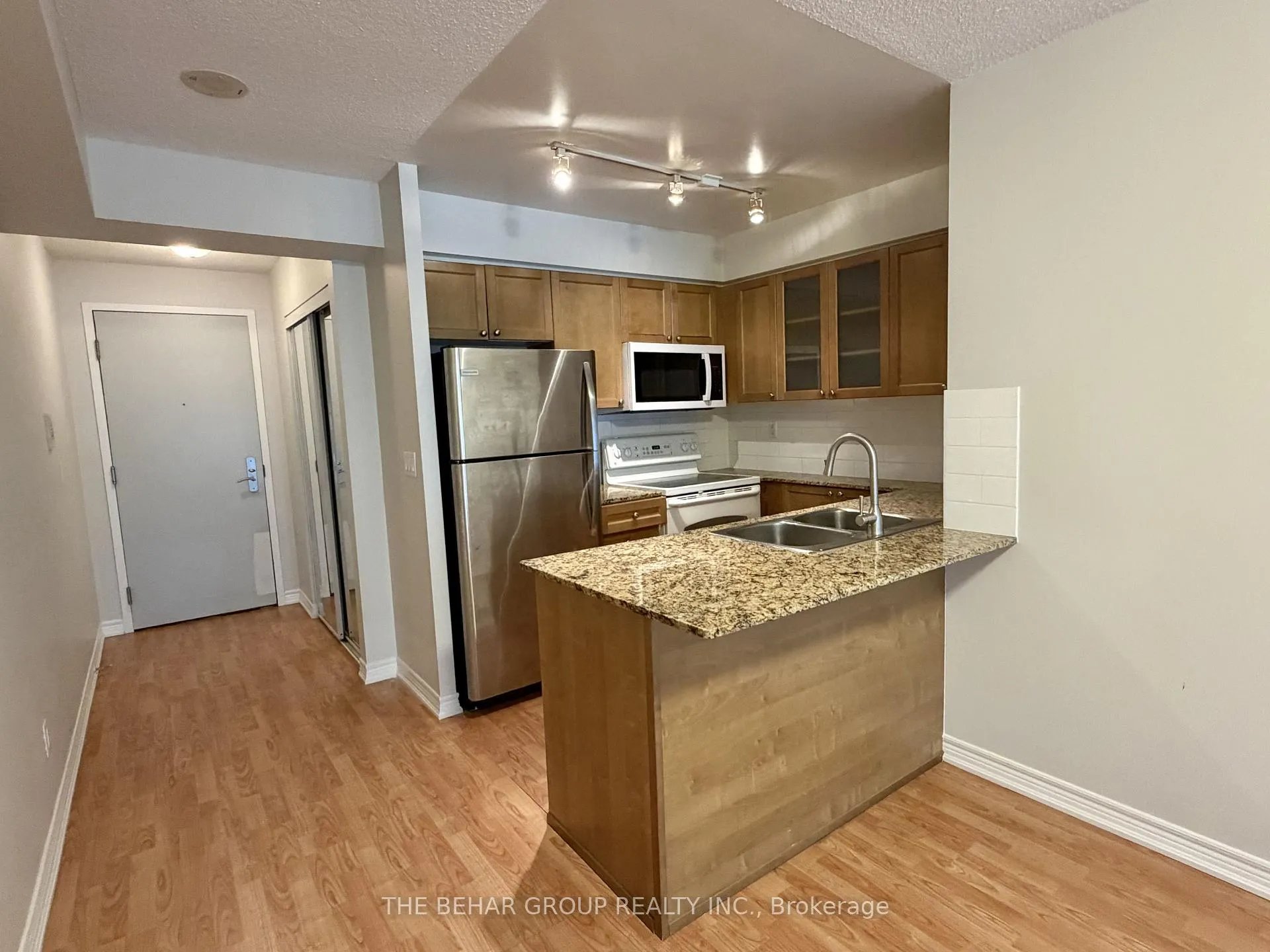 Photo 1 of Unit 706, 761 Bay Street, Toronto, Bay Street Corridor — HOMEH