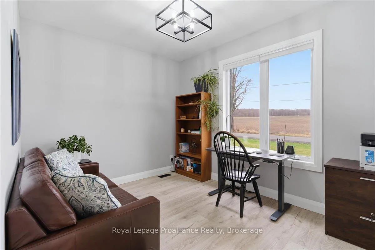 Photo 20 of 564 Willett Road, Belleville, Thurlow Ward — HOMEH