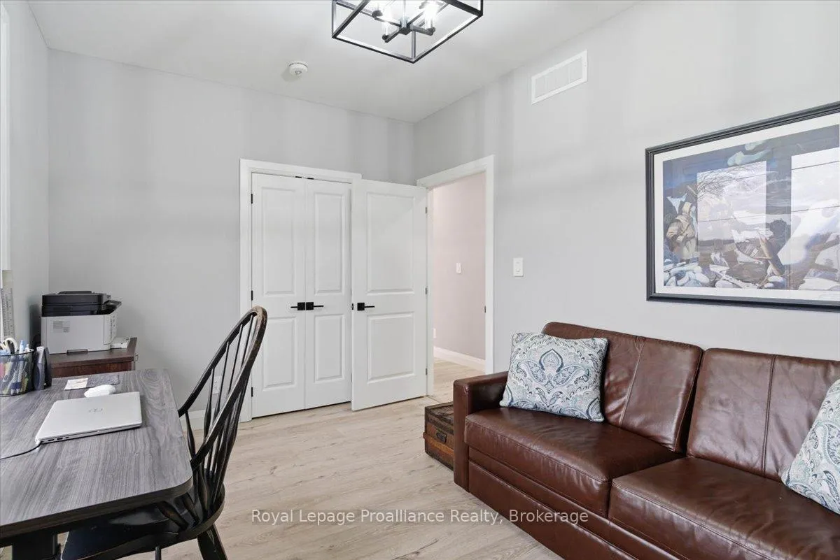 Photo 21 of 564 Willett Road, Belleville, Thurlow Ward — HOMEH