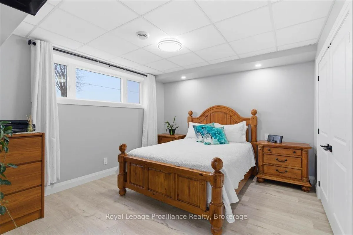 Photo 41 of 564 Willett Road, Belleville, Thurlow Ward — HOMEH
