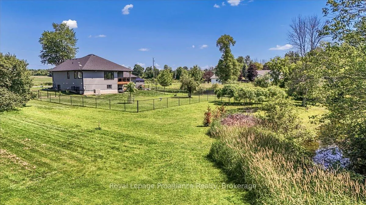 Photo 44 of 564 Willett Road, Belleville, Thurlow Ward — HOMEH