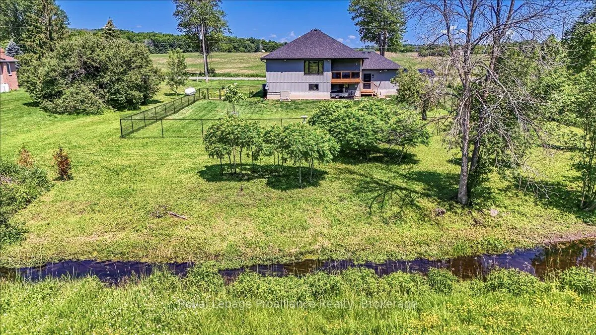 Photo 45 of 564 Willett Road, Belleville, Thurlow Ward — HOMEH