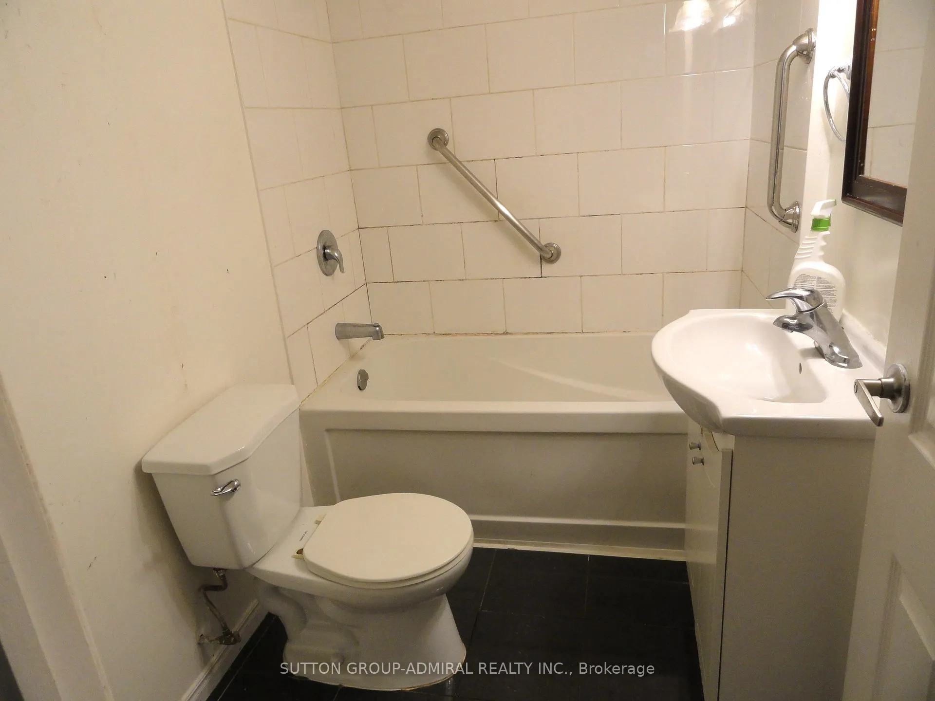 Photo 13 of 30 Merrian Road, Scarborough, Kennedy Park — HOMEH