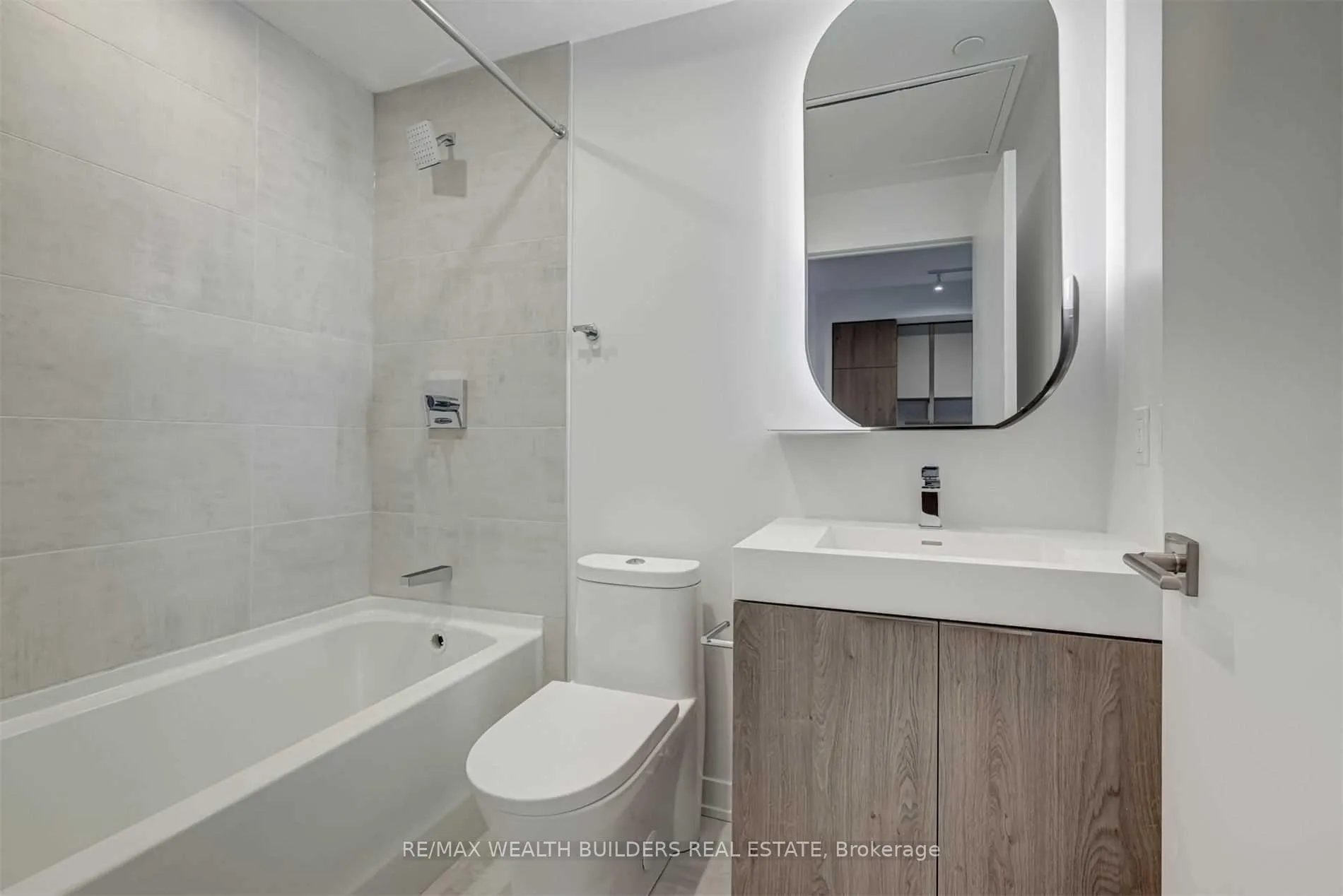Photo 9 of Unit 2206, 15 Holmes Avenue, North York, Willowdale East — HOMEH